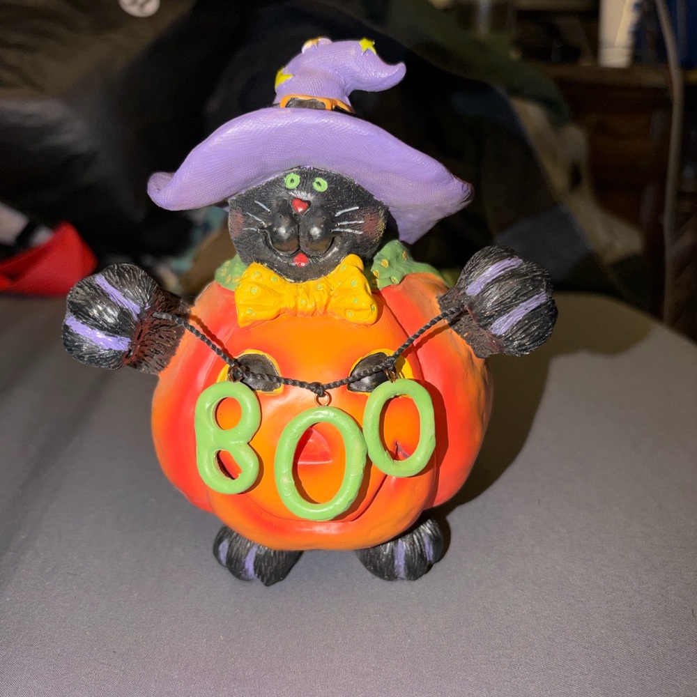 Black Cat In Pumpkin Halloween 8”
